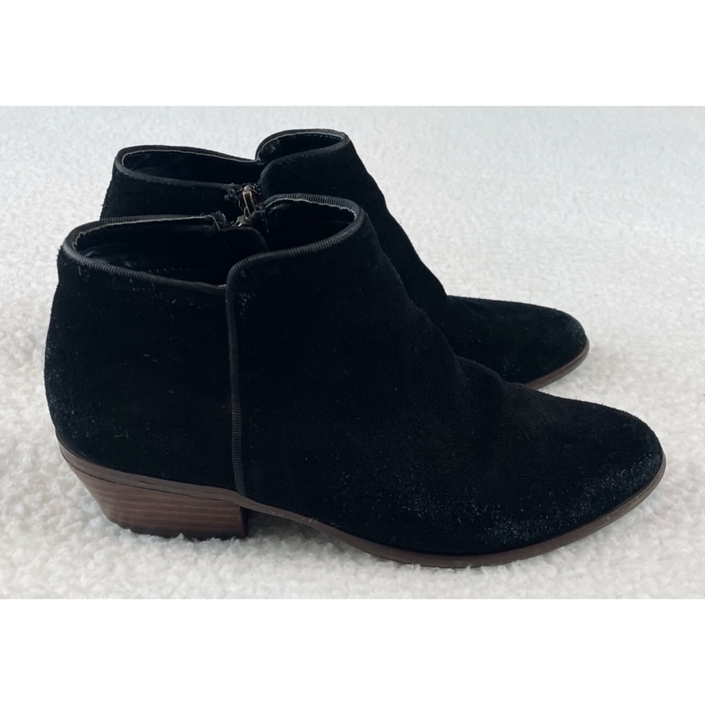 CROWN VINTAGE • Black Suede Leather Tabitha Heeled Ankle Booties, 5.5 - Picture 12 of 16